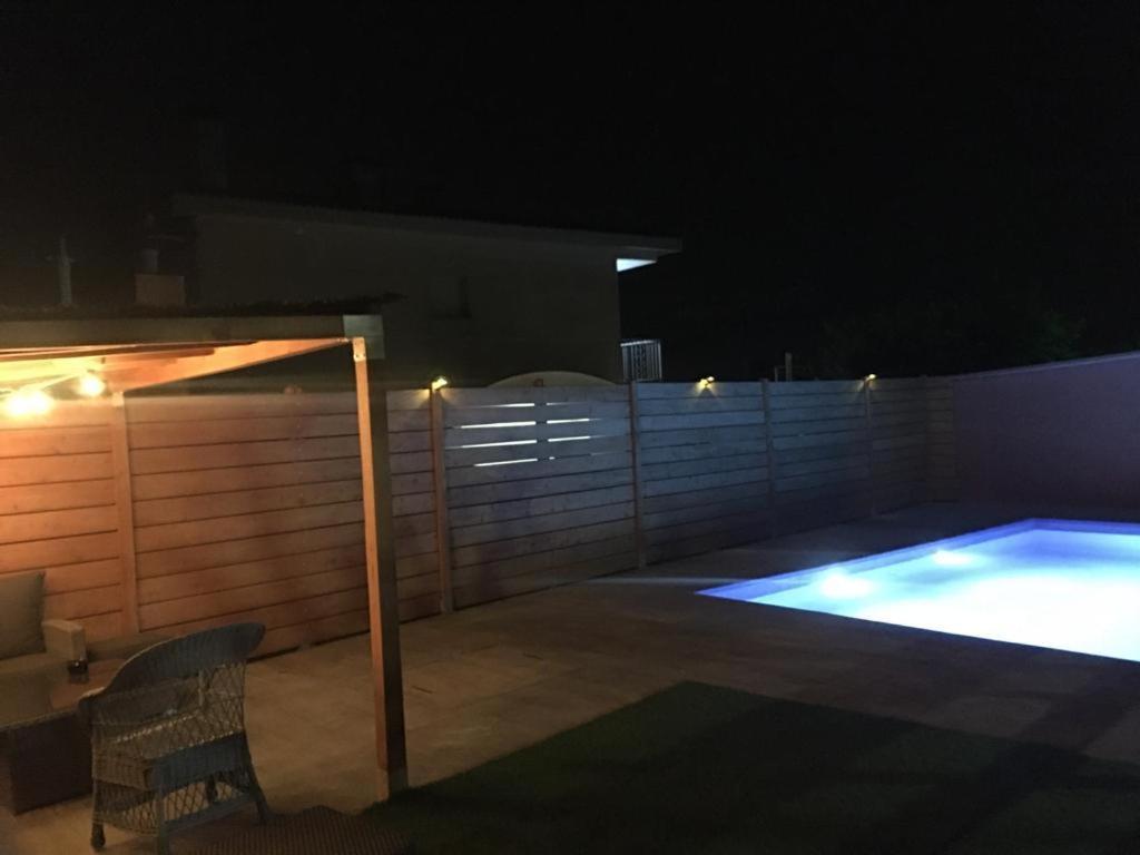 Vakantiehuis Piscina De Sal Barbacoa Wifi, Parking Gratis, 3 Min Pga Casa El Roble